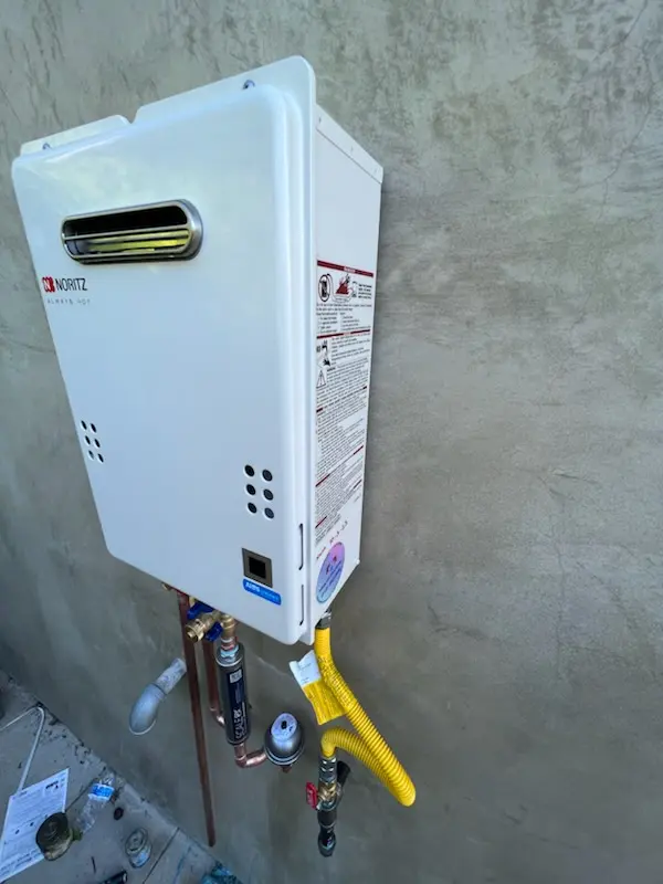 Tankless water heater installation for Corona Del Mar homes